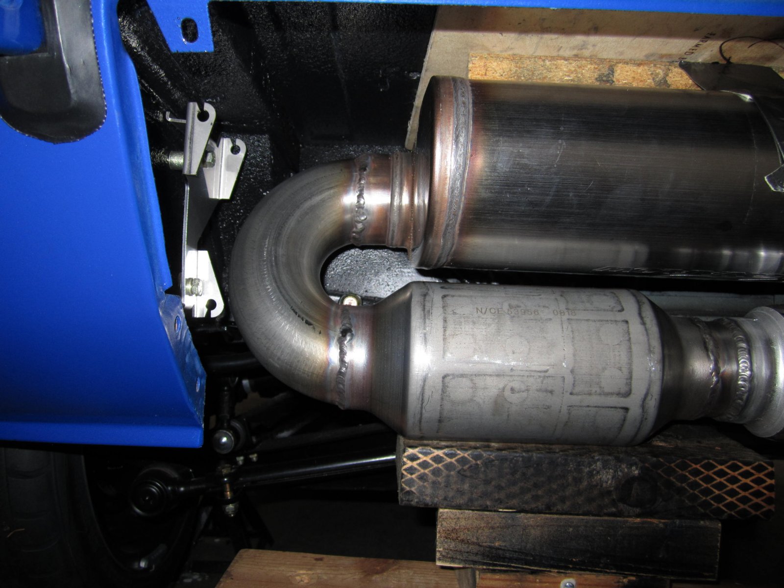Exhaust assembly 09.JPG