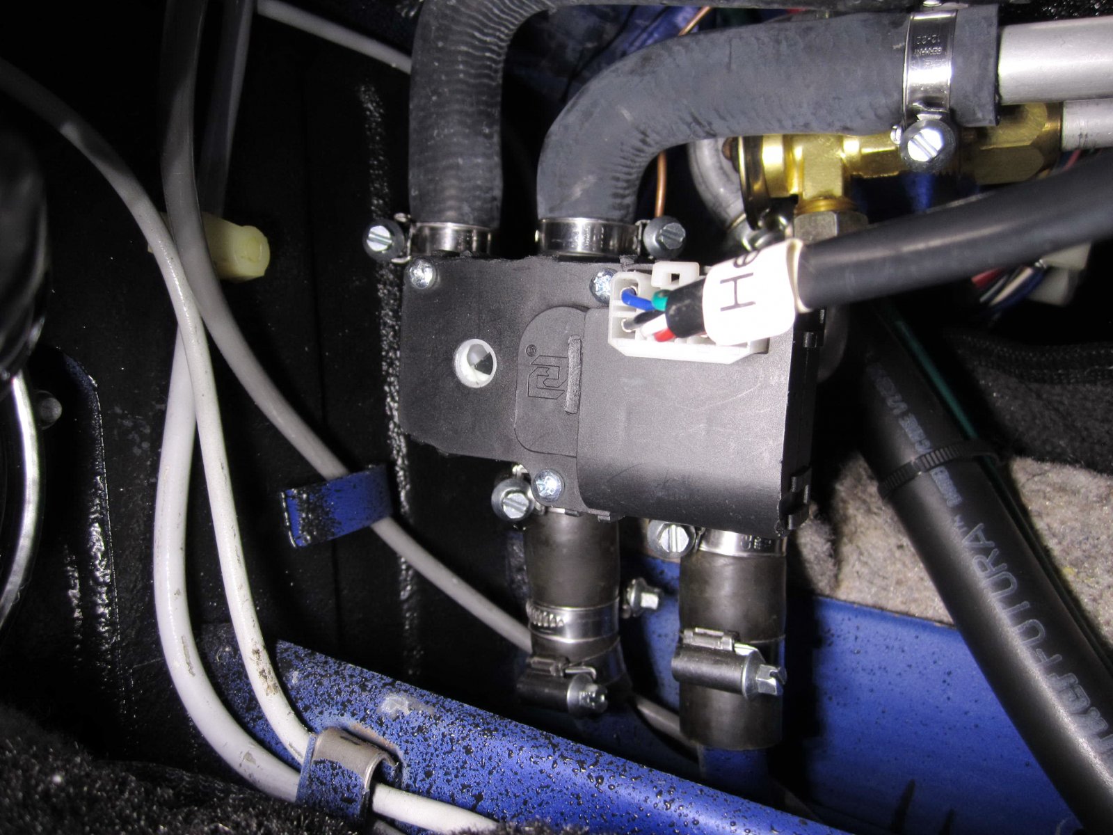 Heater valve revision 01.JPG