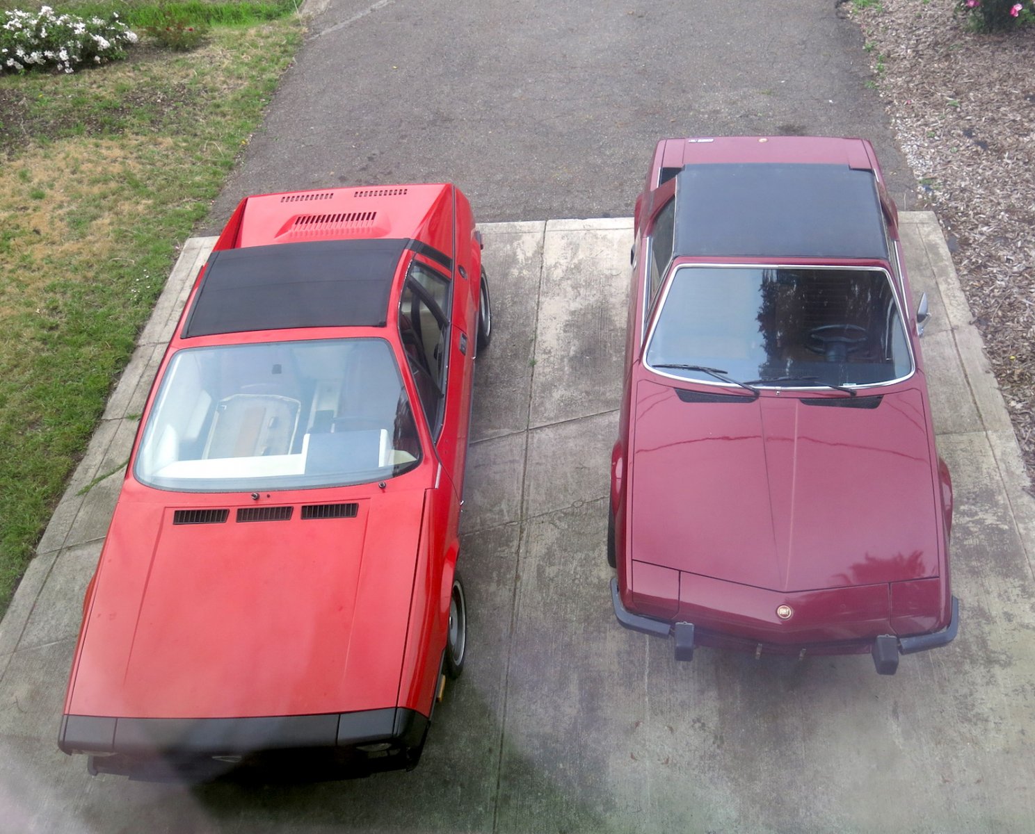 Lancia Pinn X1:20 & Fiat Bertone X1:9 top.JPG