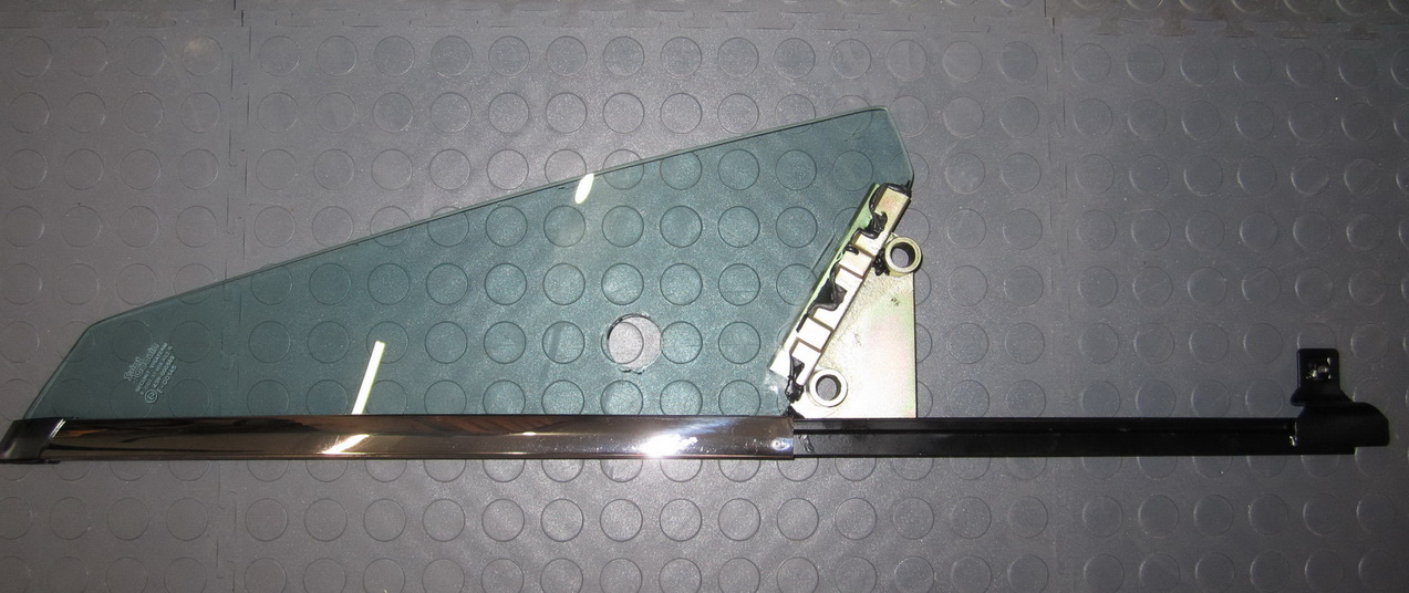 Vent window channel assembly 02_resize.JPG